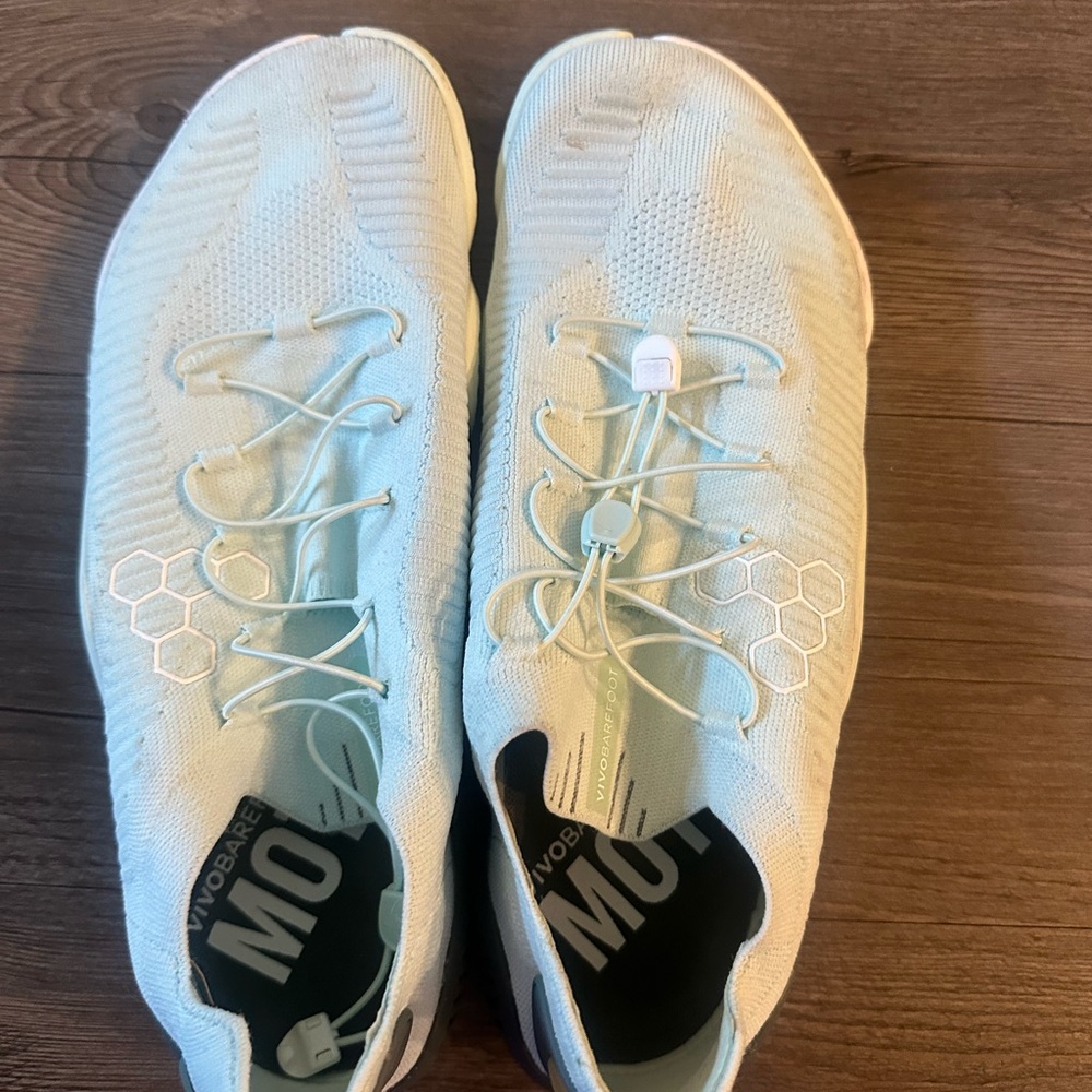 Vivobarefoot Motus Flex Performance trainers mint color